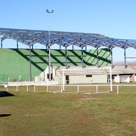 J. Delgado R. S.L. estructura metálica de techo en polideportivo